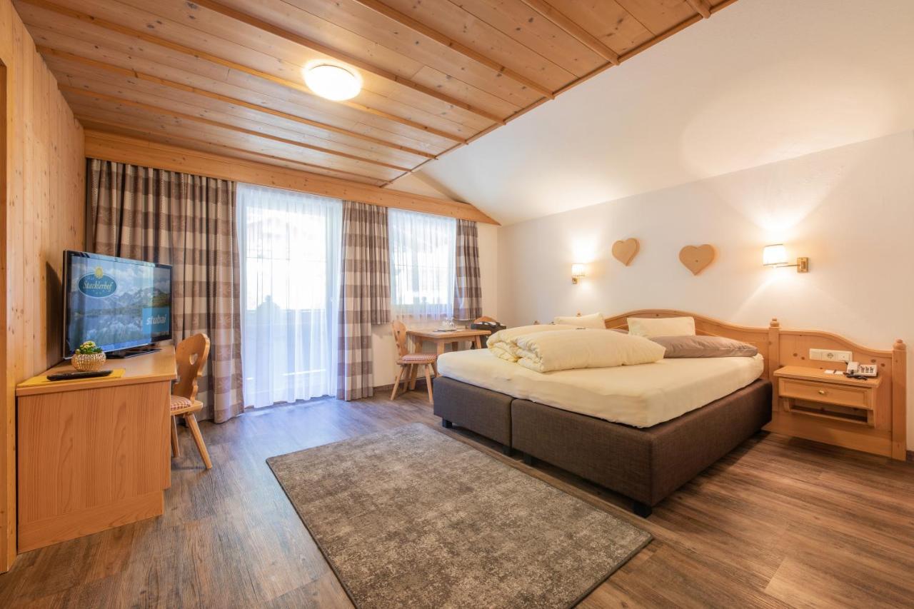 Stacklerhof Hotel Нойщифт им Щубайтал Екстериор снимка